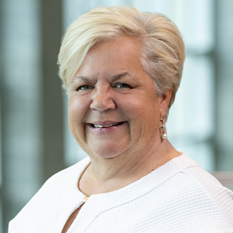 Mary Beth White Headshot